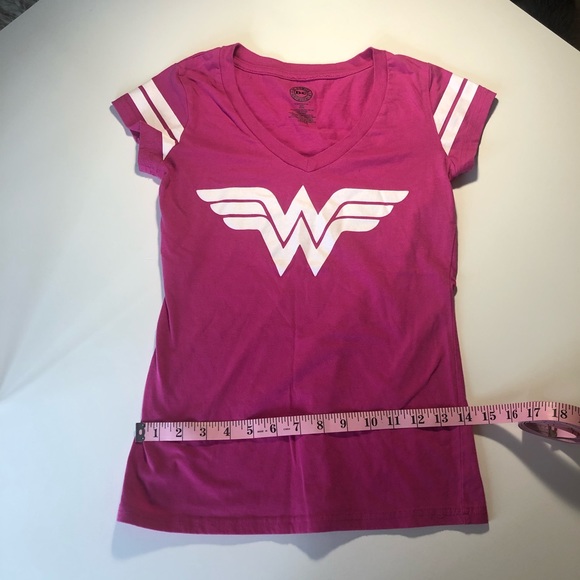 DC Wonder Woman Short Sleeved Tee - Picture 4 of 6